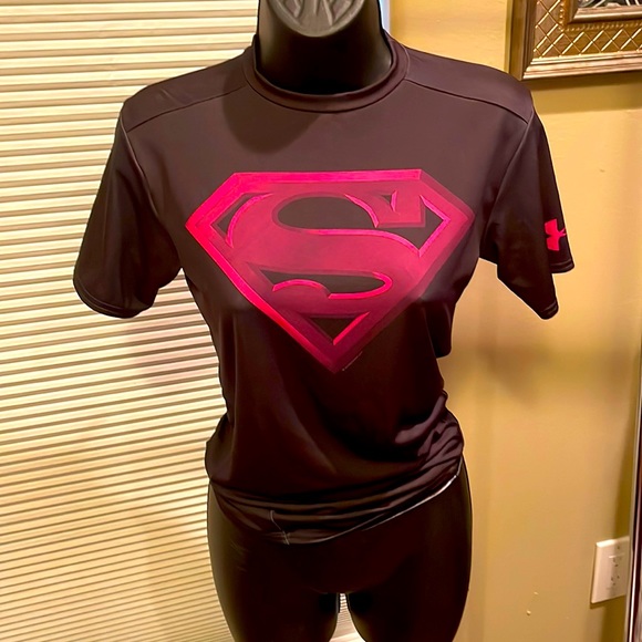 Super Hero - Picture 1 of 4